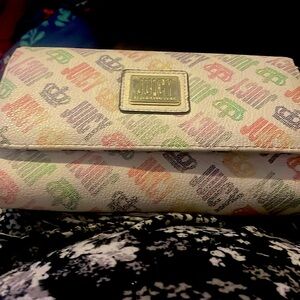 Juicy couture purse / wallet